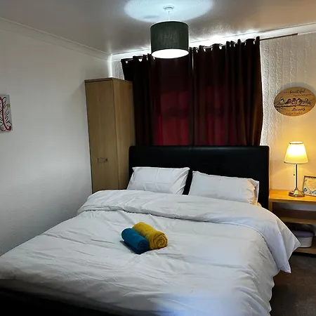 Marton Apartments *