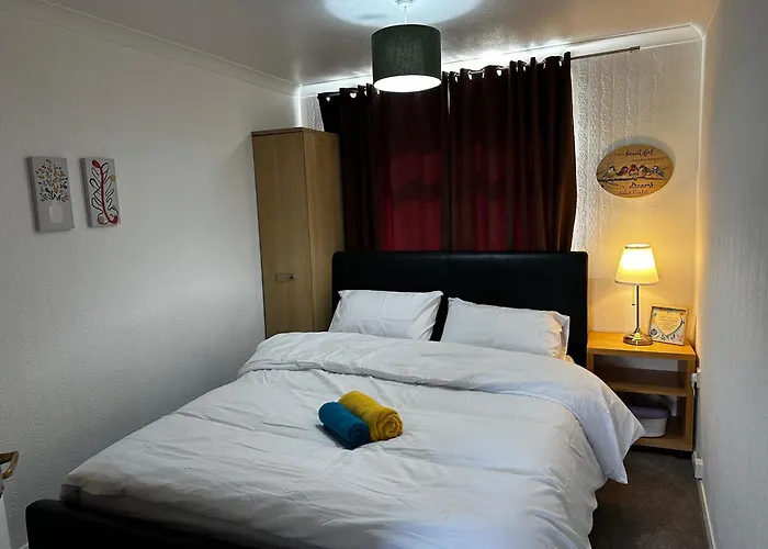 Marton Apartments *